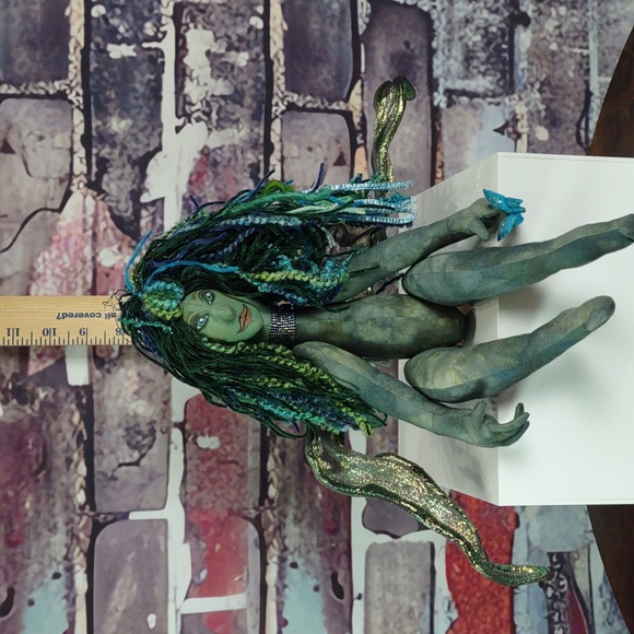 Artisan Crafted Elinor Peace Bailey Design Fantasy Fabric Arts Doll - Picture 8 of 9